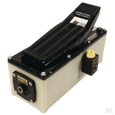 Pneumatic foot pump